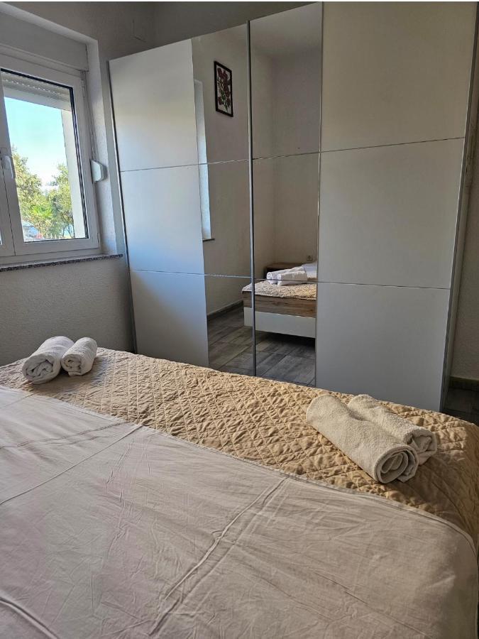 Apartmani Vukovic Rab Town Zewnętrze zdjęcie