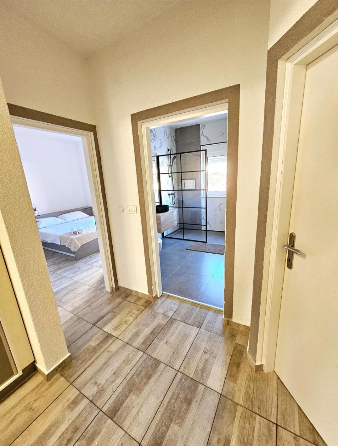 Apartmani Vukovic Rab Town Zewnętrze zdjęcie