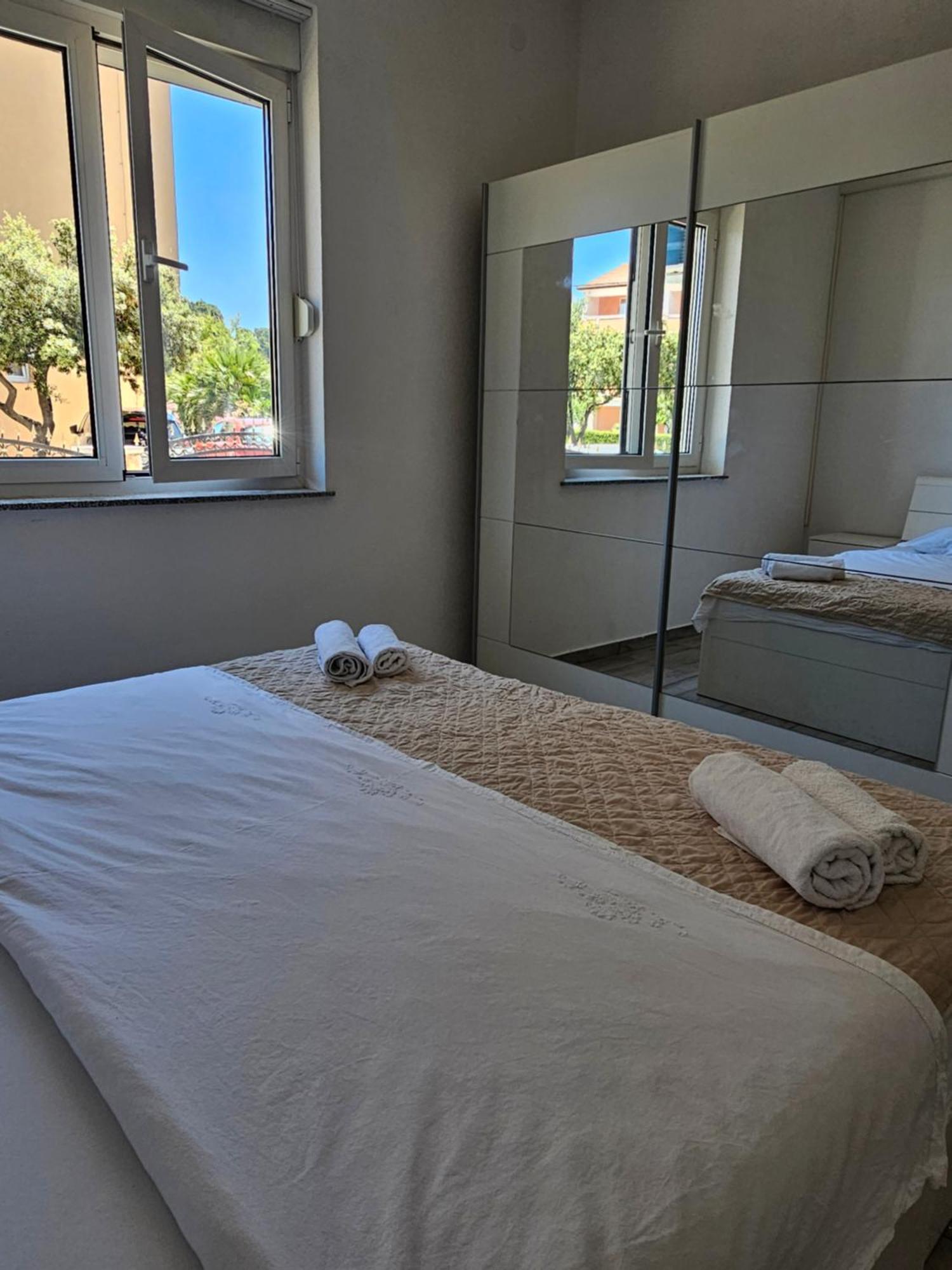 Apartmani Vukovic Rab Town Zewnętrze zdjęcie