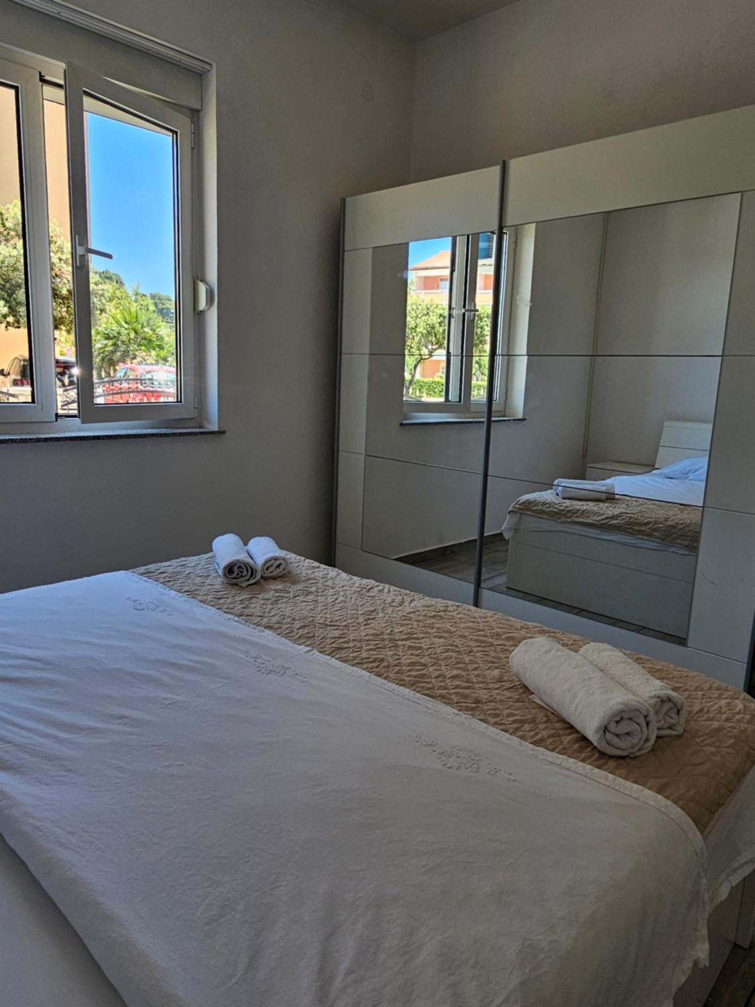 Apartmani Vukovic Rab Town Zewnętrze zdjęcie